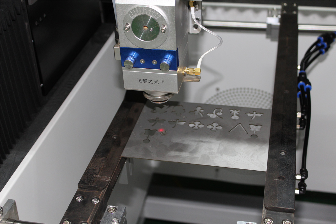 金属激光切割机相比其他切割的优势