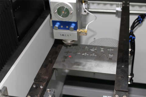 光纤激光切割机与CO2激光切割机比较